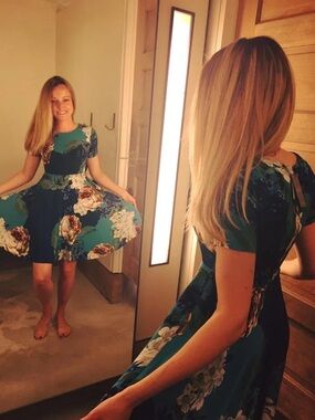 Anthropologie Corey Lynn Calter Paeonia Floral Fit And Flare Dress Size 4